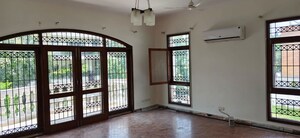 Room in 5 BHK Villa at Rosewood City – for Rent