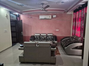 Team Area in 3 BHK Apartment at Surya Towers Zirakpur, Lohgarh – for Rent