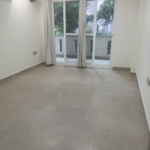 Room in 4 BHK Apartment at Uppal Southend, Sector 49 – for Rent