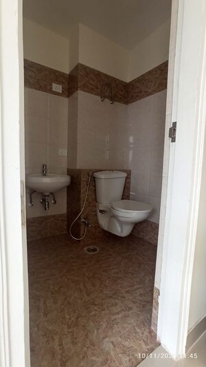 Bathroom in 3.5 BHK Apartment at Shree Vardhman Flora, Sector 90 – for Sale