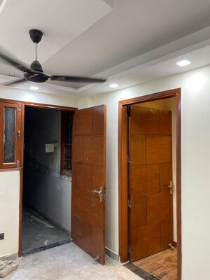 Room in 1 BHK Builder Floor at Malviya Nagar – for Rent