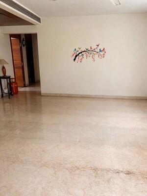 Room in 3 BHK Apartment at Konark Vista, Magarpatta City – for Rent