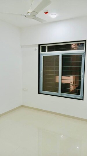 Room in 3 BHK Apartment at Raga Top Towers, Wakad – for Rent