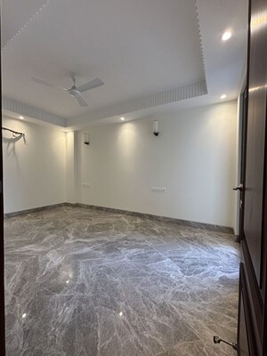 Furnished Amenities in 4 BHK Builder Floor at Greater Kailash ii – for Sale