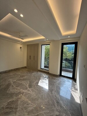 Furnished Amenities in 4 BHK Builder Floor at Greater Kailash ii – for Sale