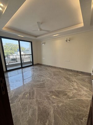 Furnished Amenities in 4 BHK Builder Floor at Greater Kailash ii – for Sale