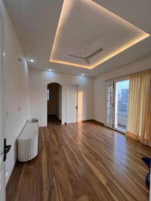 Room in 3 BHK Builder Floor at Sector 89 – for Rent