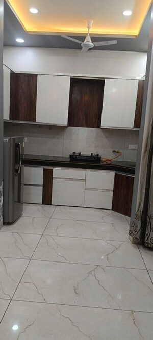 Kitchen in 2 BHK Builder Floor at Sector 85 – for Rent