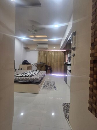 1 Rk  250 Sq.Ft. Apartment in Royal Palms