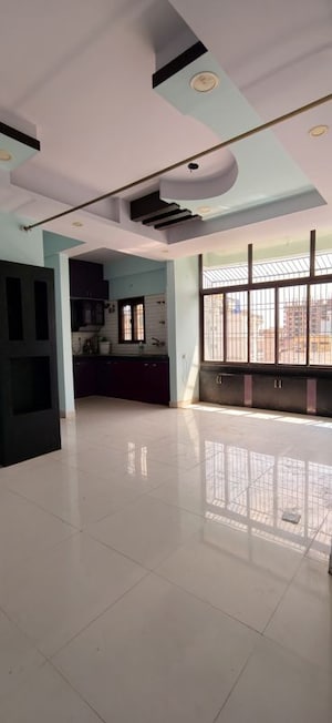 Room in 3 BHK Apartment at Jaisri Satyam Enclave, Saguna More – for Rent