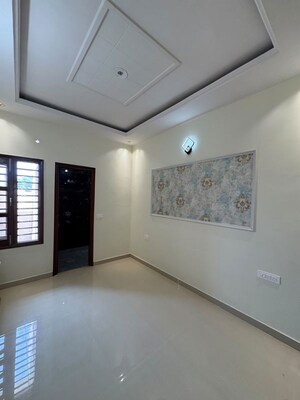 Room in 3 BHK Independent House at Bhago Majra Road – for Sale