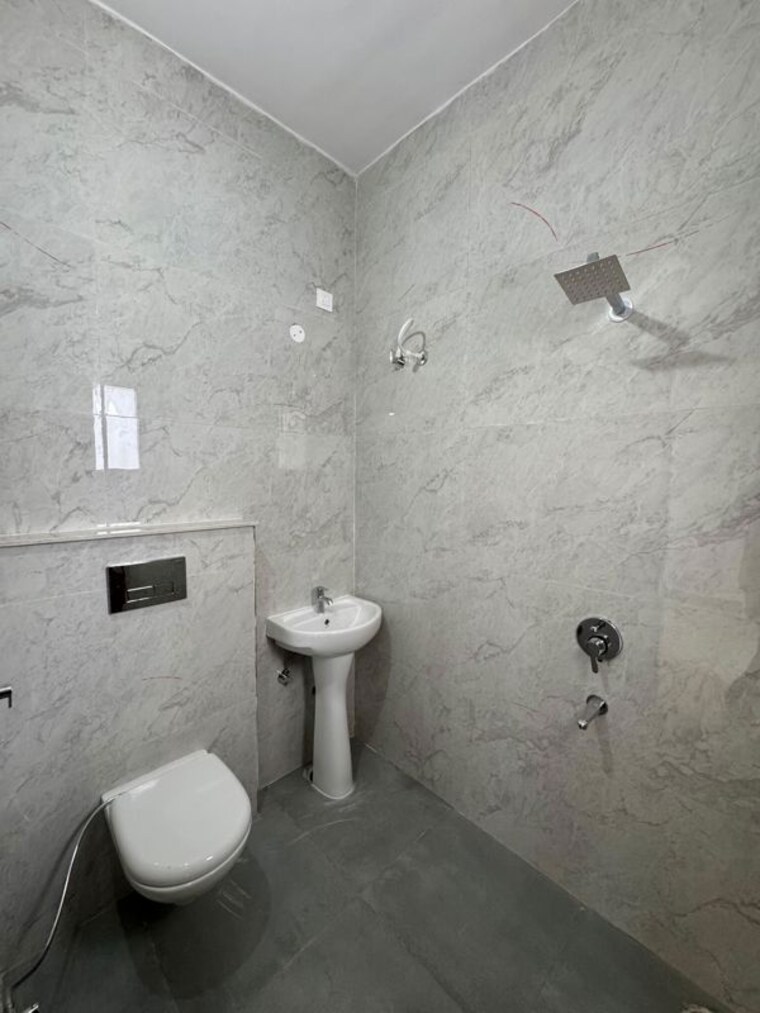 Bathroom, bhago majra road 3 Bedroom 105 Sq.Yd. Independent House In Bhago Majra Road Kharar 10675237