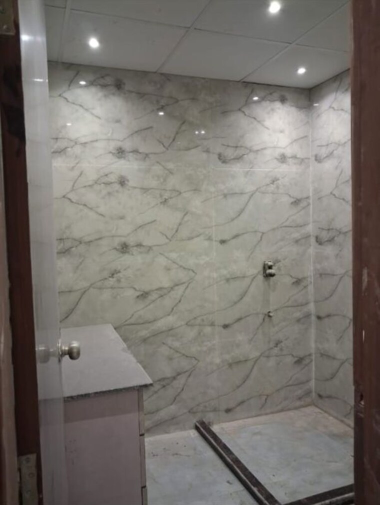 Bathroom, today-blossoms-ii 4 Bedroom 284 Sq.Yd. Builder Floor In Sector 51 Gurgaon 10675216