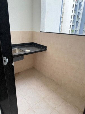 Room in 2 BHK Apartment at RR Lunkad 66 Avenue, Pimple Nilakh – for Rent
