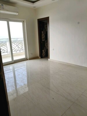 3 BHK Builder Floor For Rent in Sector 21