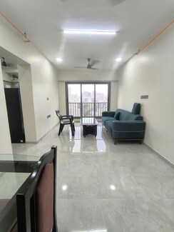2 BHK Apartment For Rent in Veena Suyog