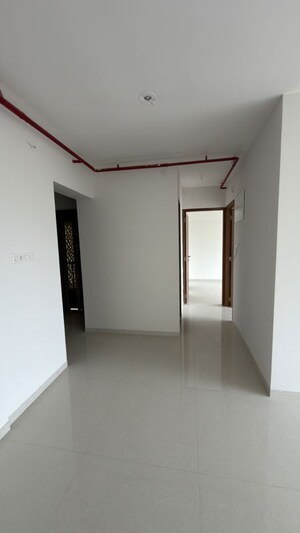 Room in 2 BHK Apartment at Avant Heritage, Jogeshwari East – for Rent