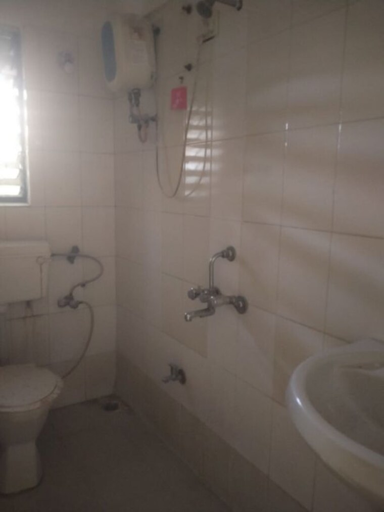 Bathroom, sea-breeze-tower 2 Bedroom 1301 Sq.Ft. Apartment In Nerul Navi Mumbai 10675261