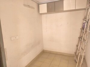 Room in 3 BHK Builder Floor at Sector 22 – for Rent
