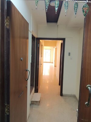 Building Lobby in 4 BHK Apartment at Gym View, Khar West – for Rent