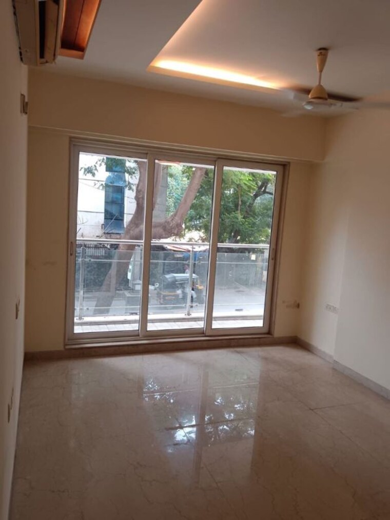 Room, gym-view 4 Bedroom 1800 Sq.Ft. Apartment In Khar West Mumbai 10675276
