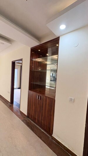 Room in 3 BHK Builder Floor at Sector 57 – for Sale