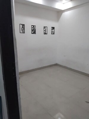 2 BHK Builder Floor For Rent in RWA Apartments Sector 72, Sector 72