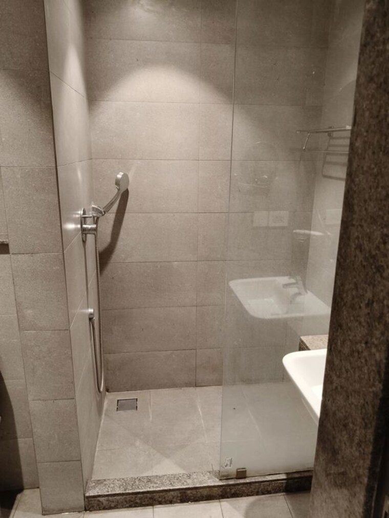 Bathroom, sector 22 3 Bedroom 1550 Sq.Ft. Builder Floor In Sector 22 Gurgaon 10675304