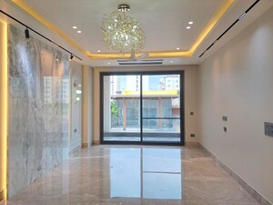 Room in 3 BHK Builder Floor at Sector 23 – for Rent