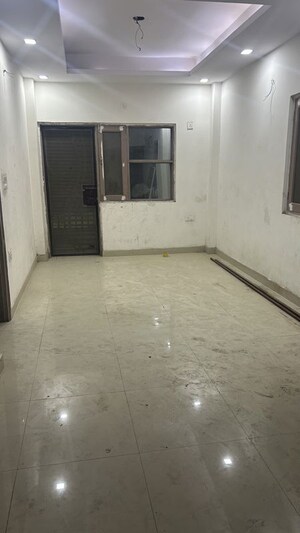 Room in 2 BHK Independent House at Sector 40 – for Sale