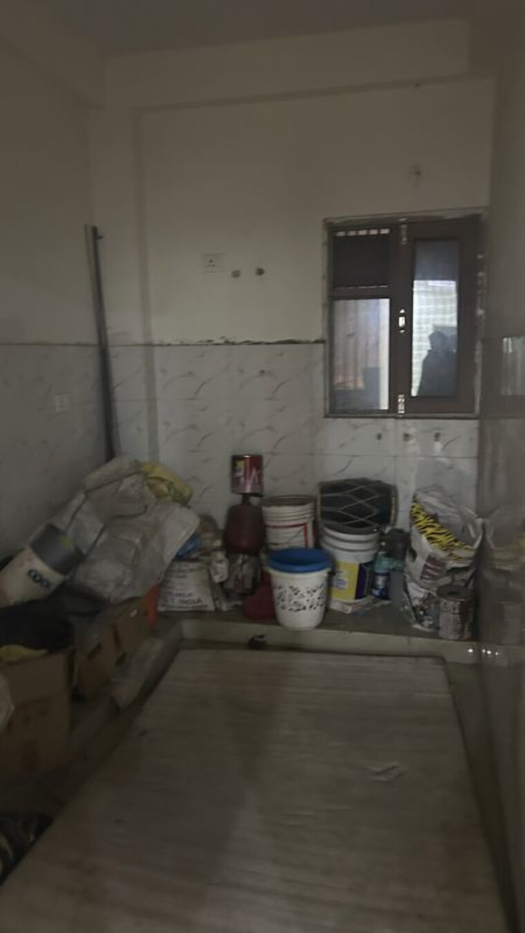 Kitchen, sector 40 2 Bedroom 135 Sq.Mt. Independent House In Sector 40 Noida 10670610