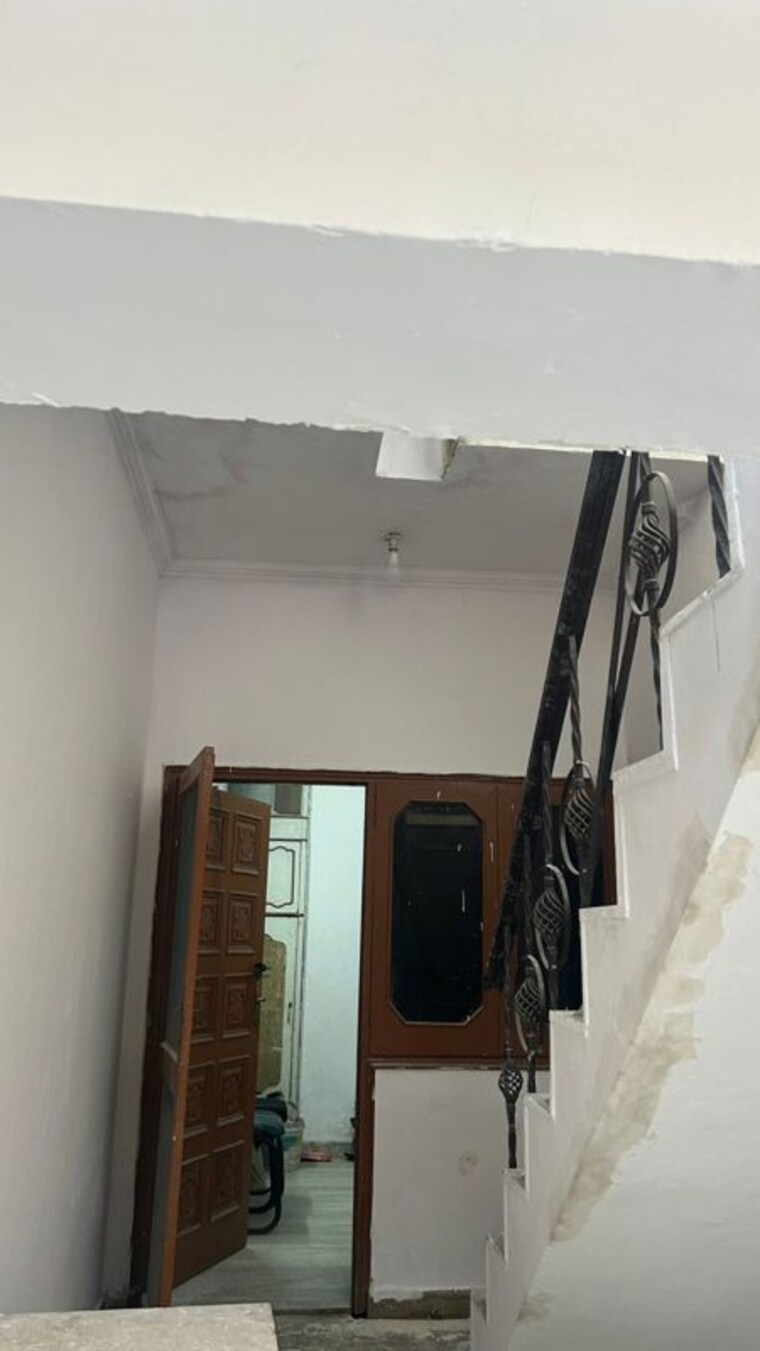 undefined, sector 40 2 Bedroom 135 Sq.Mt. Independent House In Sector 40 Noida 10670610