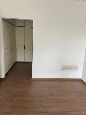 Room in  Apartment at Ireo Victory Valley, Sector 67 – for Rent