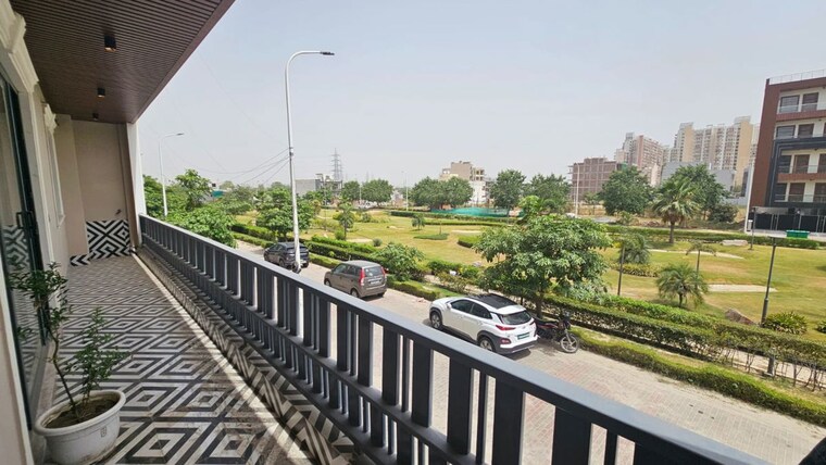 Balcony, bptp-parkland-pride 3 Bedroom 250 Sq.Yd. Builder Floor In Sector 77 Faridabad 10675459