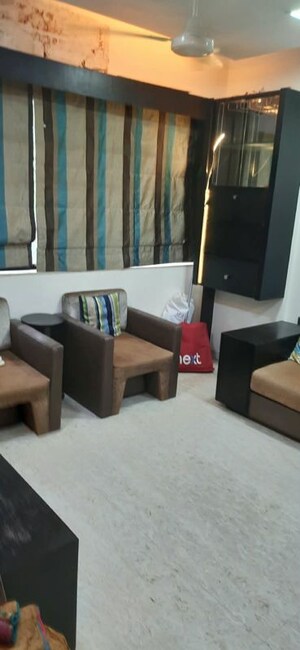 Room in 2 BHK Apartment at Andheri West – for Rent