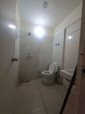 Bathroom in 4 BHK Apartment at Bestech Park View Grand Spa-Spa Signature Tower, Sector 81 – for Sale