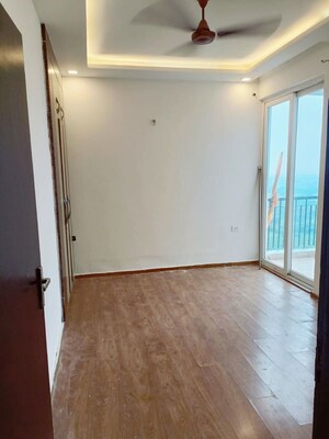 Room in 2 BHK Apartment at Mahagun Mywoods III, Sector 16c Greater Noida – for Rent