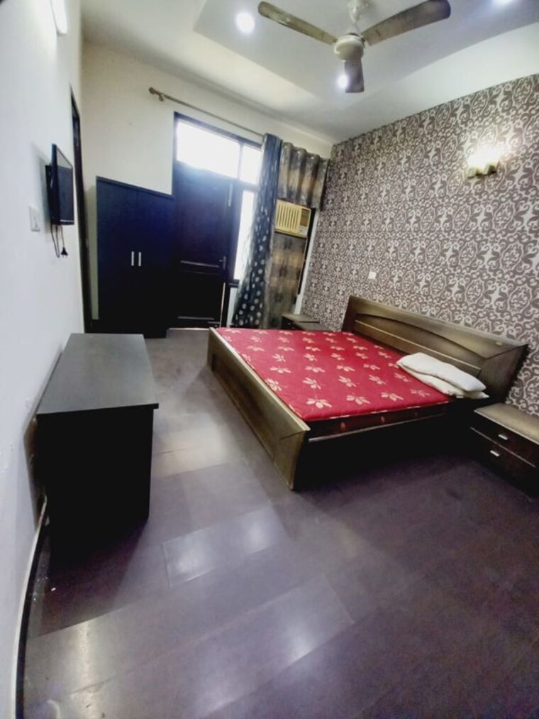Living Room, sushant lok i 3 Bedroom 300 Sq.Yd. Builder Floor In Sushant Lok I Gurgaon 10675496