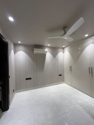 Bedroom in 4 BHK Builder Floor at Sushant Lok I – for Rent