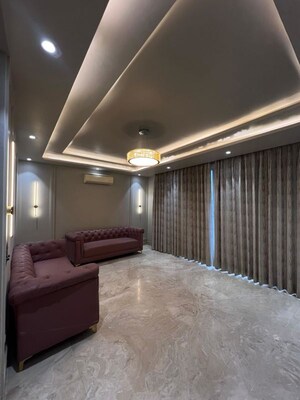 Furnished Amenities in 4 BHK Builder Floor at Sushant Lok I – for Rent