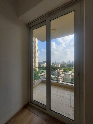 Room in 3 BHK Builder Floor at Smart World Gems, Sector 89 – for Sale