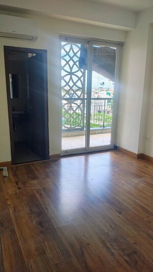 Room in 2 BHK Apartment at Sector 85 – for Rent