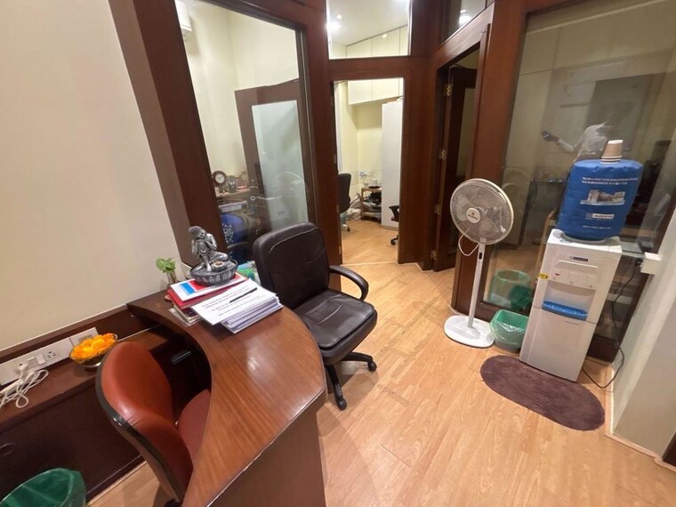 Team Area, pharma-search-house Commercial Office Space 700 Sq.Ft. In Worli Mumbai 10675534