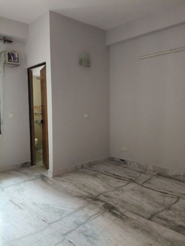 Room, malviya nagar 3 Bedroom 150 Sq.Yd. Builder Floor In Malviya Nagar Delhi 10675537