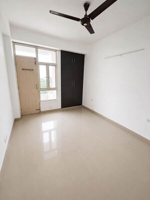 3 BHK Apartment For Rent in Amrapali Verona Heights, Tech Zone 4 Greater Noida