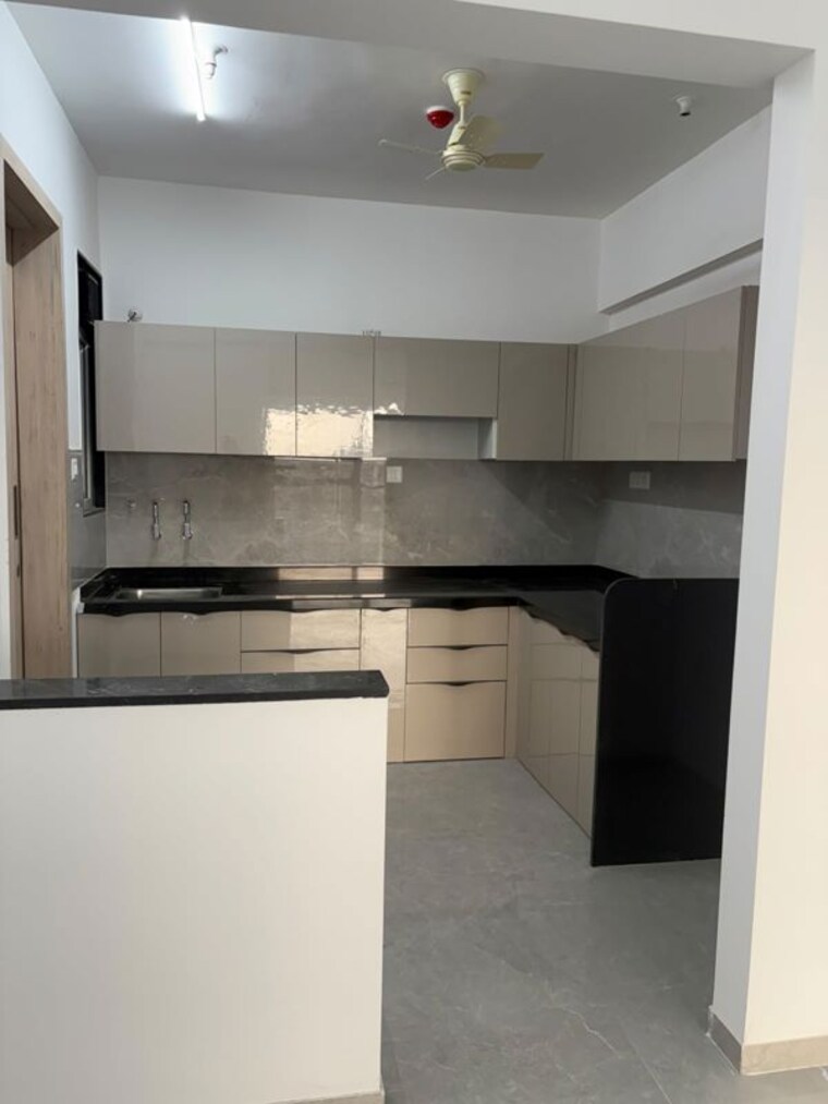 Kitchen, kharadi 2 Bedroom 900 Sq.Ft. Apartment In Kharadi Pune 10675564