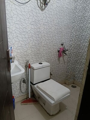 Bathroom in 1 BHK Builder Floor at Saket – for Rent