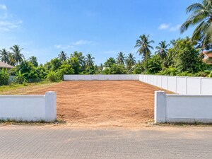  Plot For Sale in Swaraj Round East