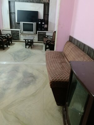 1 BHK Builder Floor For Rent in Neb Sarai