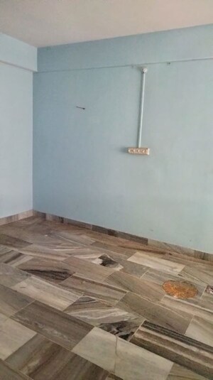 Room in 3 BHK Apartment at Morabadi – for Rent